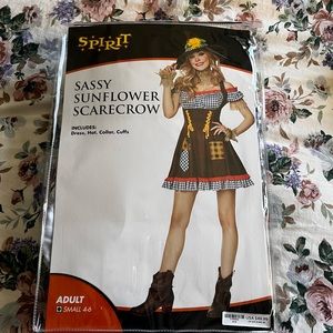 Halloween scarecrow costume